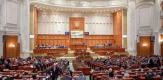 598 de zile de tăcere: Cine sunt cei 31 de parlamentari care au vorbit doar la depunerea jurământului