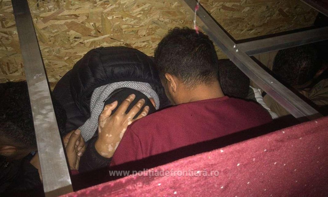 percheziții trafic DIICOT migranți