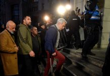 Călin Georgescu, ridicat din trafic de DIICOT. La locuinţa sa şi în alte patru imobile au loc percheziţii într-un dosar de înşelăciune cu prejudiciul de peste 1 milion de euro Călin Georgescu