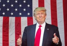 SUA vor emite pașapoarte cu poza lui Donald Trump Donald Trump