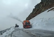 Transalpina şi Transfăgărăşanul, sub nameți. Zăpadă de 5 metri la final de primăvară pe cele mai mai frumoase șosele alpine (VIDEO)