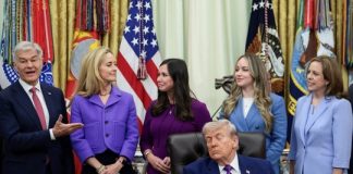 Trump adoarme din nou, la un eveniment ce a avut loc la Casa Albă (VIDEO)