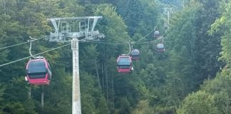 Scandal la Sinaia: Gondola, oprită din cauza șantierului unui hotel deținut de familia unui cunoscut politician