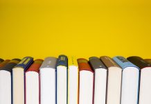 Țara care își plătește cetățenii ca să citească: Soluția inedită a guvernului împotriva „brain rot-ului” digital