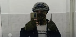 Un elev din Bistrița a înjunghiat o profesoară și un coleg. El și-a anunțat intențiile pe TikTok: „Nu aveți idee ce periculos sunt”